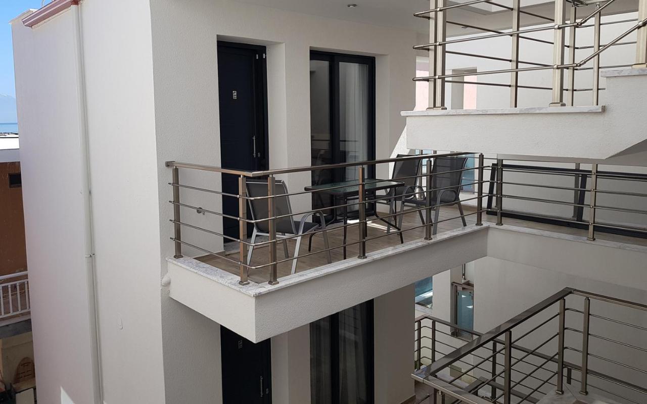 Sarti Holidays Apartamento Exterior foto