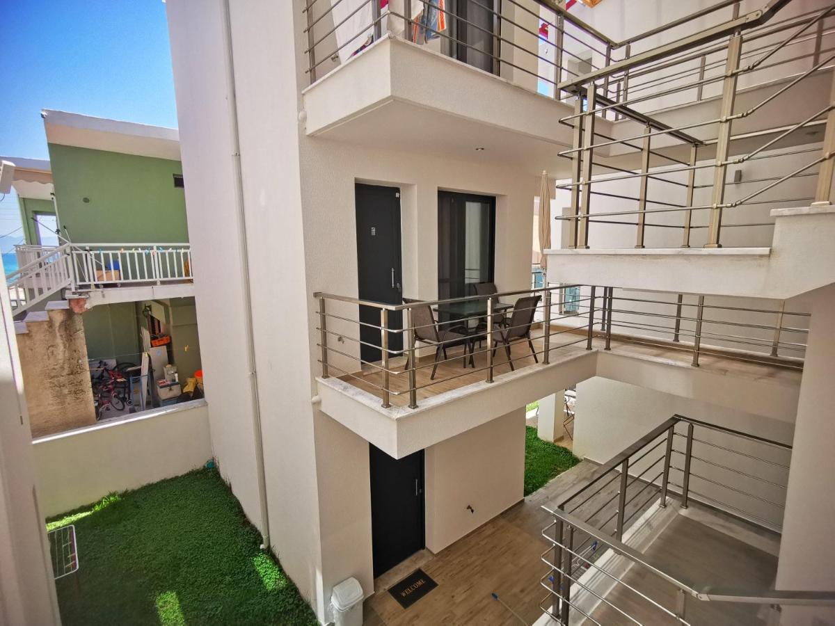 Sarti Holidays Apartamento Exterior foto